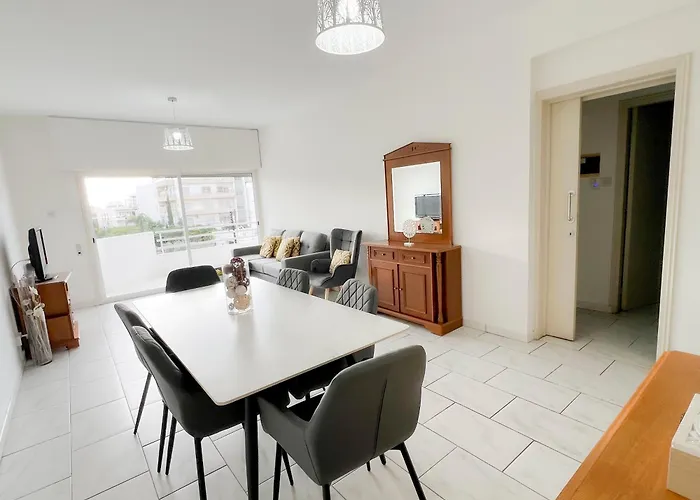 Samos Center, 2br Sleeps 4 Apartament *