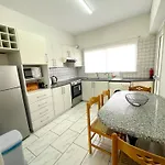 Samos Center, 2br Sleeps 4 * Lemesos