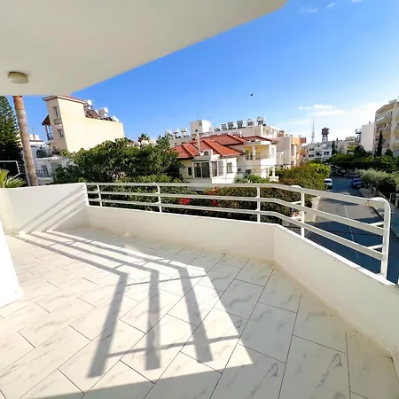 Samos Center, 2br Sleeps 4