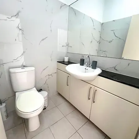 Samos Center, 2br Sleeps 4