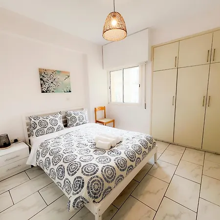 Samos Center, 2br Sleeps 4 Lejlighed Limassol