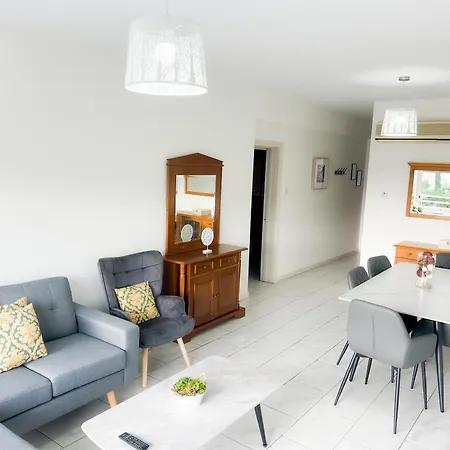 Samos Center, 2br Sleeps 4 Apartamento