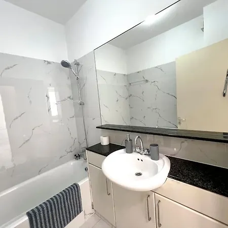 Διαμέρισμα Samos Center, 2br Sleeps 4 Λεμεσός