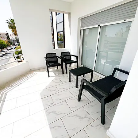 Samos Center, 2br Sleeps 4 Διαμέρισμα Λεμεσός